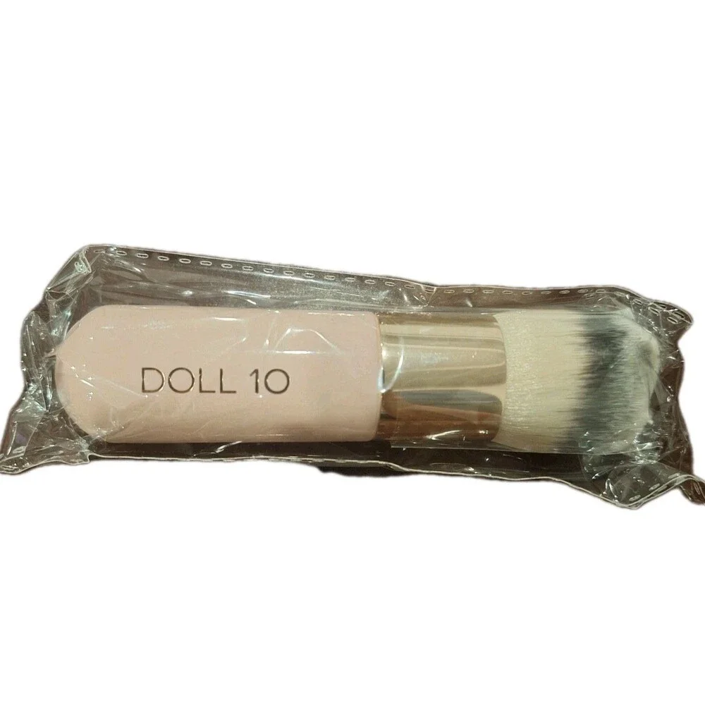 Doll 10 Jumbo Kabuki No. 9 Vegan Brush Foundation Buffing NEW In Package